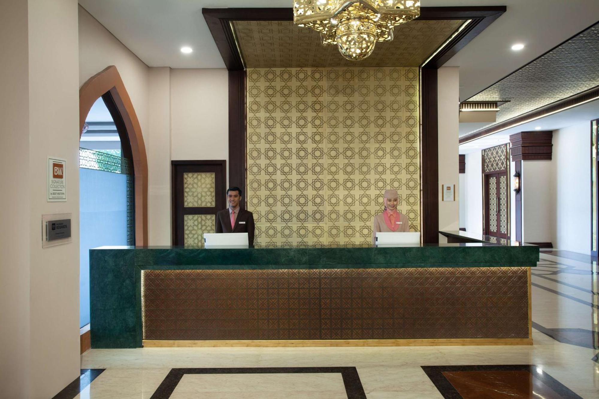 Alhambra & Convention, Bw Signature Collection Tasikmalaya